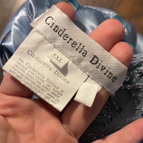 Cinderella baby blue glitter Dress - Picture 6 of 8